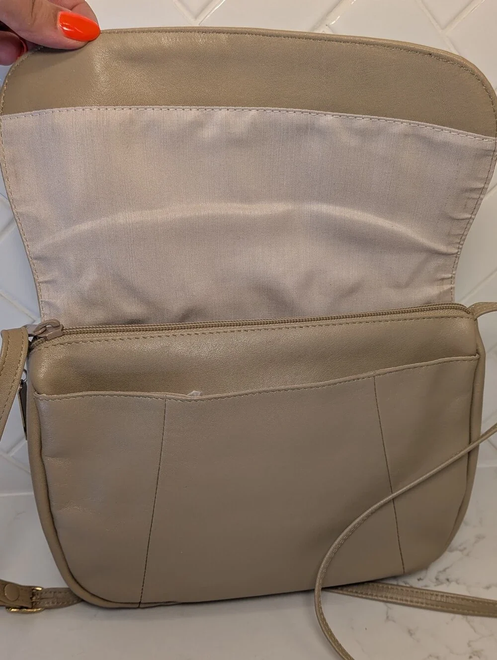 Vintage Leather Beacon Hill Taupe Crossbody Old Money Quiet Luxury